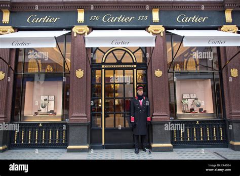 cartier italia marketing|cartier e boutique.